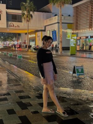 Bhavya Gowda Instagram - #throwbacktodubaidiaries 

#bg #bhavya #bhavyagowda #dubai #dubai🇦🇪 #dubaitravel