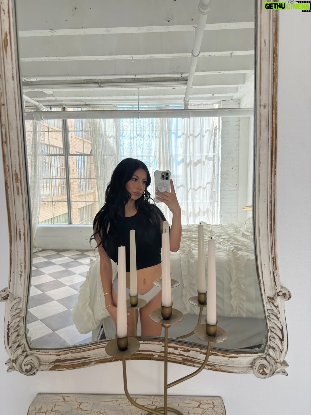 Cami Strella - 22.7K Likes - 2025 Recap - lowlights included lolll

January - palisades fire was terrifying 

February - contractor smashed my (v spendy) kitchen range and refused to take accountability 

March - shot my first feature, moved away from everyone I know and out of LA (best thing that ever happened)

April - my lactose intolerance came back in full force (rip to cotton candy ice cream)

May - went to Thailand to meet a man I’d crushed on for years who turned out to be extremely volatile and mentally unstable lolol 0/10 experience but I learned a lot and saw pretty places 

June - convinced a man I’d never met to buy me $2,000 worth of lingerie. Also fuck ICE

July - went on a cooking show and lost so bad lol but saw My Chemical Romance and cried like the lil emo girl I am

August - went to Turkey by myself for a revision nose job and the whole experience was just super whacky   mildly depressed bc I couldn’t really do much

September - took a man id slept with ONCE to a v extravagant dinner that I paid for, not my proudest moment 

October - saw Weezer and PATD! and spent my bday in Peru, absolutely a highlight 

November - survived a scorpion attack but also got married so yay

December - the busiest work month of my life. Still struggling to find energy lol