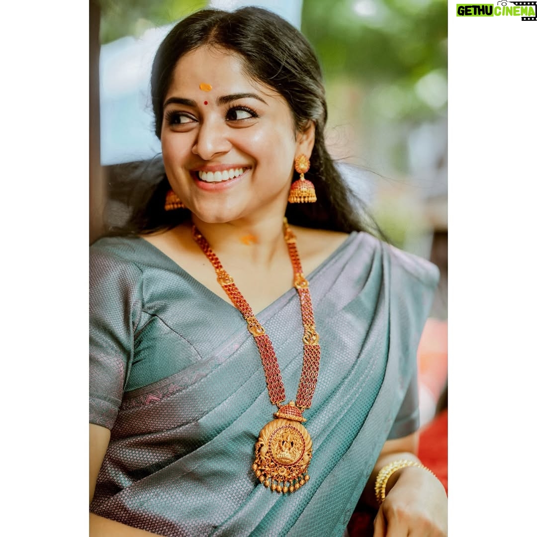 Chandini Sreedharan - 60.2K Likes - Happy Vishu ✨

📷 - @aneeshtraven