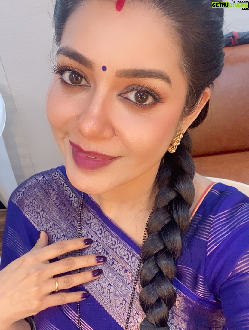 Chaya Singh - 28.5K Likes - Thank u @amruthadhaare__official for this beautiful saree. 
Bhoomi’s new look but with same old classic — bangles