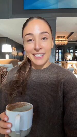 Danielle Robay Instagram - My birthday wish is that we all make our time count. 🕰️ ✨

Tune in to QUESTION EVERYTHING to hear one of my favorite conversation partners @alexandrahayesrobinson and I debrief on birthdays:
•What secretly matters to you on your bday?
•What are your best   hardest bday memories? 
•Does who we’re becoming look/feel the way we expected? 
•And I share a bday hack that changed the way I celebrate! 

Thank you for sharing your time with me on Thursdays. xD