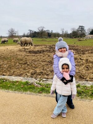 Deiya Sindhi Instagram - London memories, family moments, and love in every frame. Saying goodbye to 2025 with a full heart and welcoming 2026… Some moments really are so easy to fall in love with❤️ 
Here’s to more travel, togetherness, and magic ahead ❤️ 
#shukrana #blessed #grateful #godsfavoritechild♥️