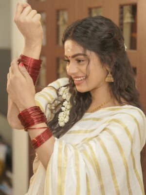 Delna Davis Instagram - ഓണപ്പൊന്നോണം 🌼
.
📸 @camerasenthil 
.
Shoot organised by @rrajeshananda 
.
#onam2025 #onam #onamspecial #onamfestival #onamvibes