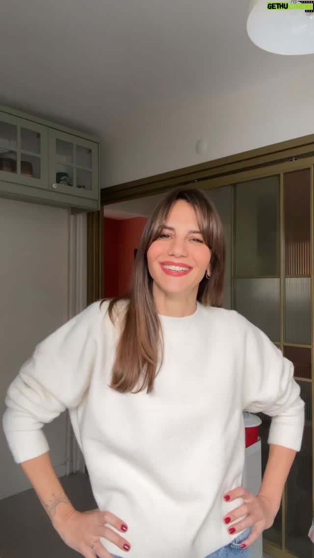 Derya Beşerler - 3.5K Likes - Genç arkadaşlarım konum bildiriyorum buralara gelmeyin😄