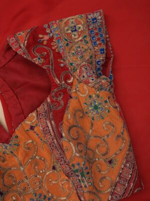 Divya Ganesh Instagram - Our darling @divya_ganesan_official ❤️in our Saara Luxe Saree ✨

Comment “LINK” to order

A perfect blend of elegance, grace, and timeless beauty.
That rich drape, the detailed blouse, and the effortless charm truly made to stand out 🤍

The fluid drape, gentle sheen, and beautifully detailed Kutch-inspired embroidery on the blouse make this saree a true wardrobe essential ,perfect for daytime functions, intimate celebrations, or when you want to look naturally elegant 💫

If elegance had a colour, it would be this Saara
Soft. Serene. Forever favourite.

• Shop before it’s gone: efwbyfathima.in
• Product Search: SAARA LIUXE
• International & Bulk Orders: Available on our website
• Need help? WhatsApp: 9361590038

#efwbyfathima #efwexclusive #miasaree #pistagreen #handworkedblouse fromscratch luxurysarees lightweightdrape elegantfashionway sareelove efwstyle festiveedit