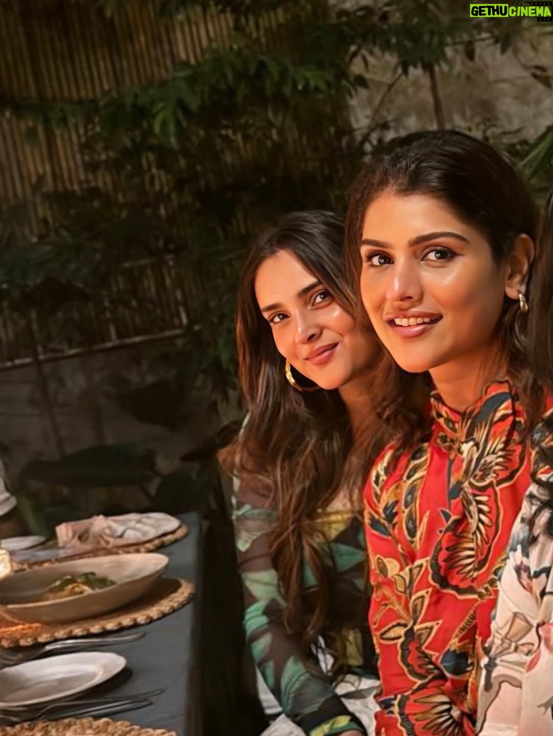 Divya Spandana - 337.8K Likes - With the bestie! 👯‍♀️
