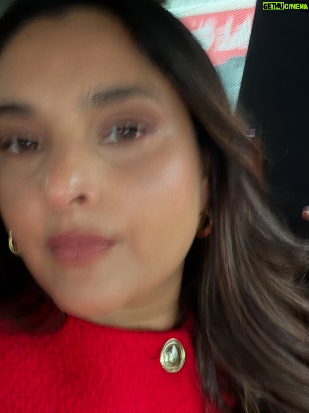 Divya Spandana - 337.8K Likes - With the bestie! 👯‍♀️