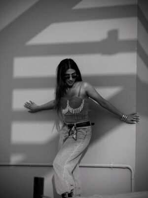 Divyadisha Mohanty Instagram - Styled by Me …… For Me 😎😎

#trendingposts #fashion #ootd #highfashion #explorepage #foryoupage #divyamohanty 

[fashion style denim fits ootd trend ollywood Divyaa Mohanty ]