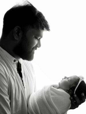 Durga Krishna Instagram - Of all the gifts 2025 gave us, this little soul is the one that changed our world. Entering the New Year with a full heart and the greatest love we’ve ever known. Happy New Year from our growing family to yours. ✨🤍

Photo By : @babystories_by_sujinsuvin