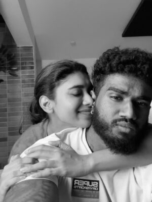Dushara Vijayan Instagram - Happiest Birthday chellame ♥️
@69glogang

#siblings