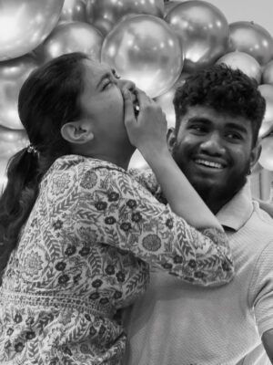 Dushara Vijayan Instagram - Happiest Birthday chellame ♥️
@69glogang

#siblings