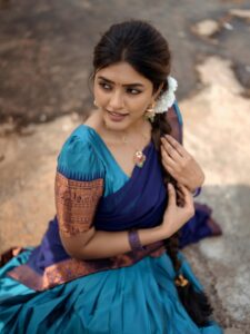 Actress Eesha Rebba HD Photos and Wallpapers December 2025