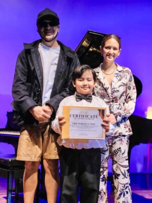 Ellen Adarna Instagram - Good job, Babing! ❤️ we are sooo proud of you. We love you so much! your joy is our joy. ❤️ thank you teacher @ryan.aviso.3 🎹