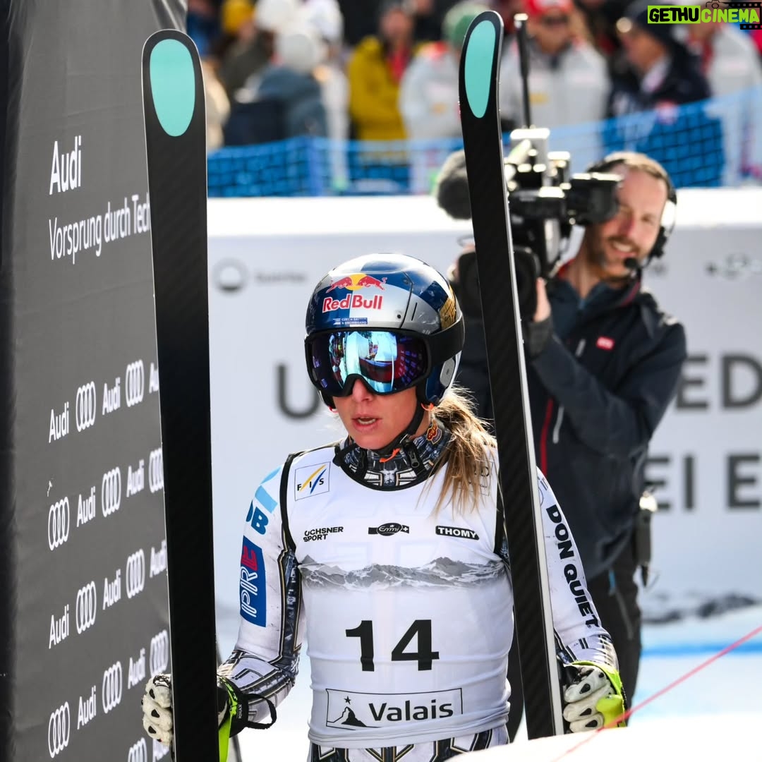 Ester Ledecká - 12.5K Likes - Crans Montana SKI SG 1️⃣0️⃣

@kaestleski
@redbull

STR