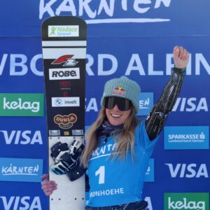 Ester Ledecká Instagram - 6 days 
2 sports 🎿🏂
2 podiums 🥉🥇

Thank you team! 

@bogner.fireandice
@ascdukla

📷@mihamatavz

STR