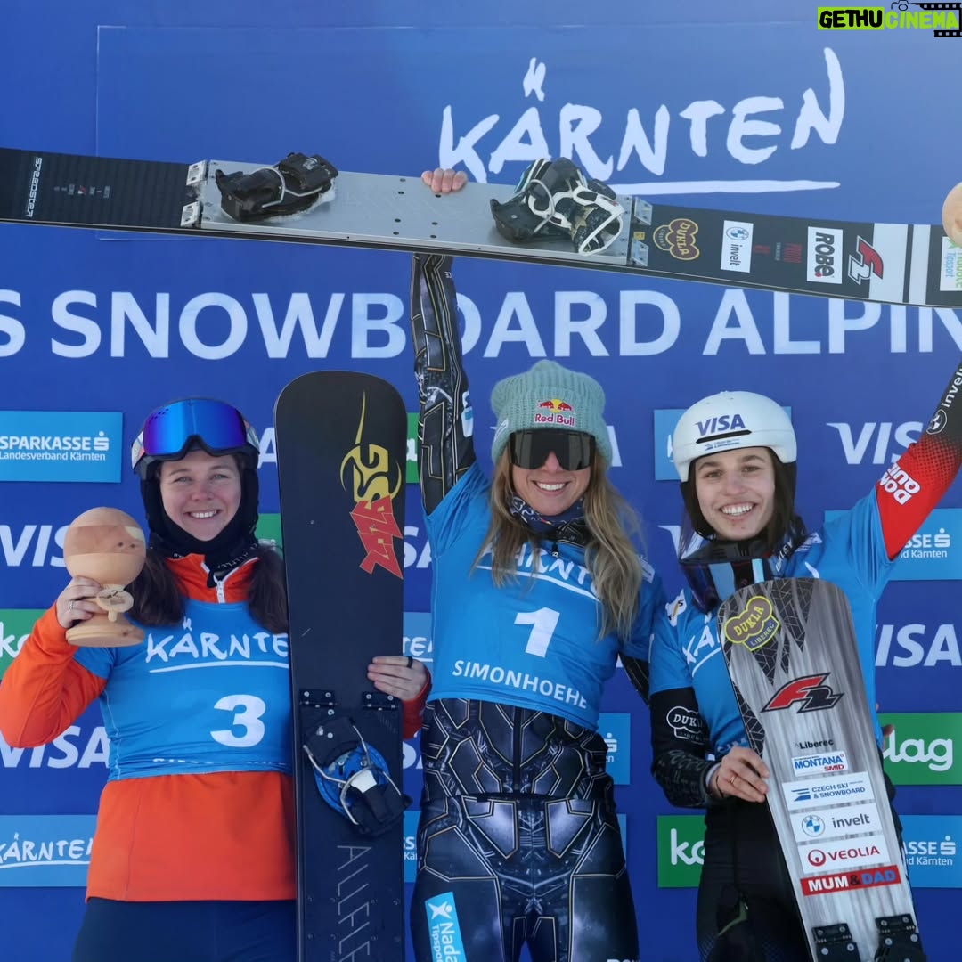 Ester Ledecká - 12.9K Likes - 6 days 
2 sports 🎿🏂
2 podiums 🥉🥇

Thank you team! 

@bogner.fireandice
@ascdukla

📷@mihamatavz

STR