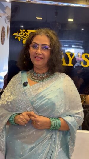Fathima Babu Instagram - We’re truly honoured to have Actress @babu.fathima choose Ray’s for her hair extension service.
Her happiness and satisfaction mean everything to us, and it’s even more special when she shares that joy with everyone.
Thank you for trusting our expertise and service – your smile is our biggest achievement.” ✨

நடிகை ஃபாத்திமா பாபு அவர்கள் Ray’s-ஐ தேர்வு செய்து ஹேர் எக்ஸ்டென்ஷன் சேவையை பெற்றது எங்களுக்கு பெருமை.
எங்களது சேவையில் திருப்தியடைந்து, அந்த மகிழ்ச்சியை அனைவருடனும் பகிர்ந்தது Ray’s-க்கு கிடைத்த மிகப்பெரிய அங்கீகாரம்.
உங்களின் நம்பிக்கையும் சந்தோஷமான புன்னகையும் தான் எங்களின் வெற்றி.” ✨💇‍♀️

#CelebrityClient
#FatimaBabu
#HairExtensionExperts
#PremiumHairExtensions
#CelebrityHair