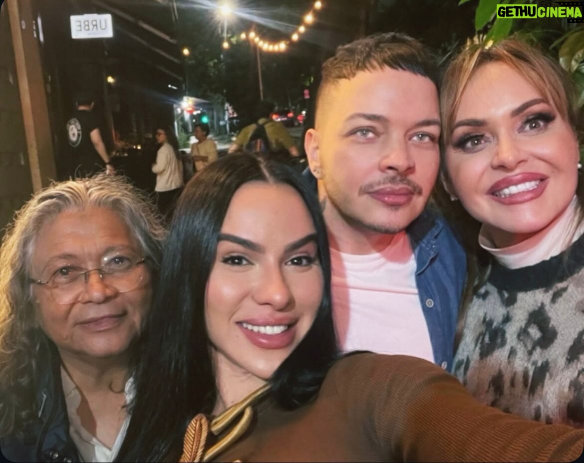 Gabriela Spanic - 19.1K Likes - Meus artistas prontos para os trabalhos 2026 @gabyspanictv @brunodsimone e @ttamiresassis . 

#vemnovidades #2026