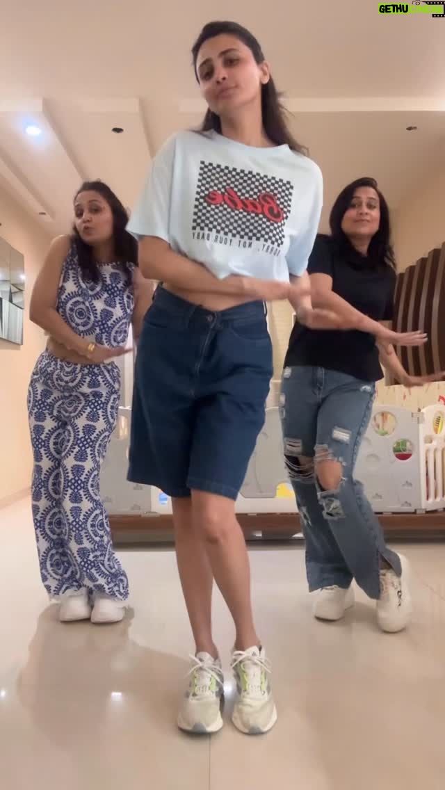 Gajala - 19.2K Likes - Three besties…. One silly audio…. Maximum sass