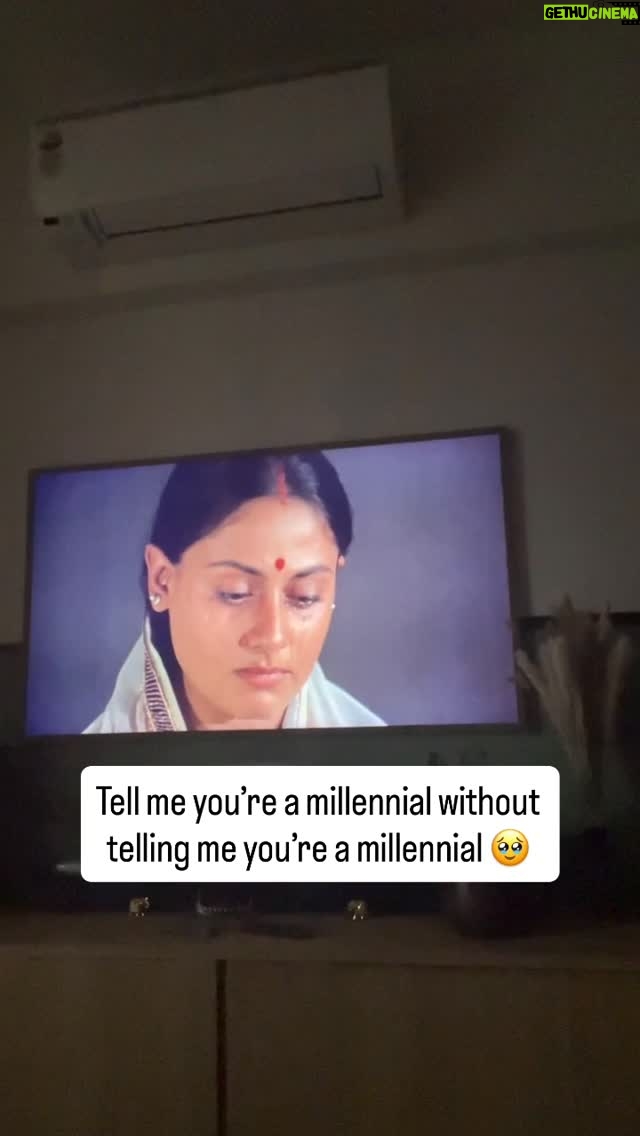 Gautami Deshpande - 39.3K Likes - Do you still get emotional listening to these songs? Then we’re the same!

[old songs, millennial, nostalgia, Bollywood classics, emotional playlist, slow songs, Jaya Bhaduri, Amitabh bacchan]