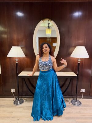 Gautami Kawale Instagram - This blue is growing on me 🧞♂️
Outfit: @rivaajcouture @tlmconsultancy
Jewellery: @aadamyastore
Stylist: @styledbynikinagda
#ootd #indian #lehenga #ethnic #look