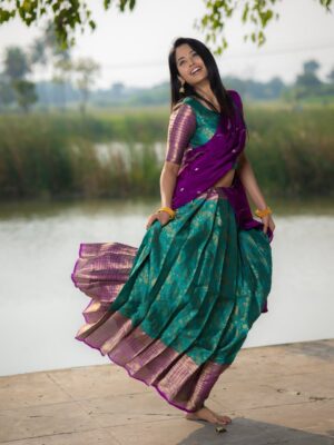 Gayathri Sri Instagram - கிராமத்து பொண்ணு 🌺
@jk.kapil
@shivangi_clothing