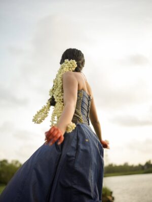Gopika Ramesh Instagram - 🌸🍃
📸: @yaami____
MUA: @zara___makeover
outfit : 🙋🏻♀️
Neckpiece - @alorabyshe
photography assistant: @minimal.clicker