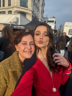 Hilal Saral Instagram - @sinemunsal ❤️🌹