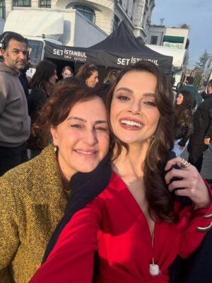 Hilal Saral Instagram - @sinemunsal ❤️🌹