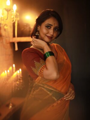 Hitha Chandrashekar Instagram - Reposting one of the best shoots I’ve been part of yet (shot in 2021)

Outfits @kalasthreebytejaswini 
Styling @tejuanjankumar 
HMU @ashwiniramesh_11 
Shot by @e_p_i_c_s ✨