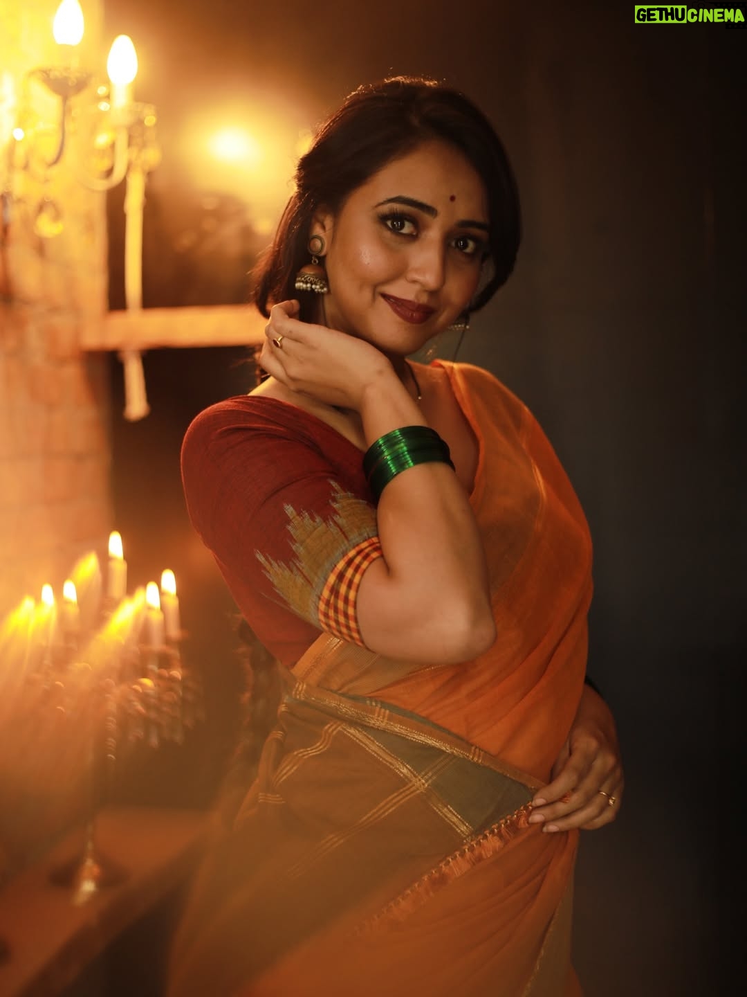 Hitha Chandrashekar - 12.6K Likes - Reposting one of the best shoots I’ve been part of yet (shot in 2021)

Outfits @kalasthreebytejaswini 
Styling @tejuanjankumar 
HMU @ashwiniramesh_11 
Shot by @e_p_i_c_s ✨