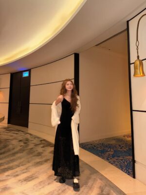 Chen Hua Instagram - 最近在當可愛女人🤓
