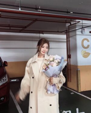 Chen Hua Instagram - 就像是一瞬間