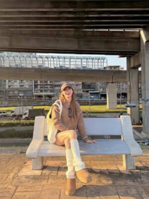 Chen Hua Instagram - 我感覺世間萬物都在治癒我