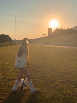 Chen Hua Instagram - 我感覺世間萬物都在治癒我