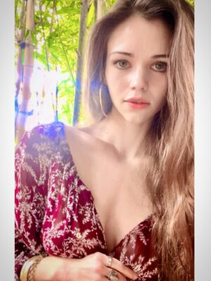India Eisley Instagram - One of my favourite poems (2nd) 🤍