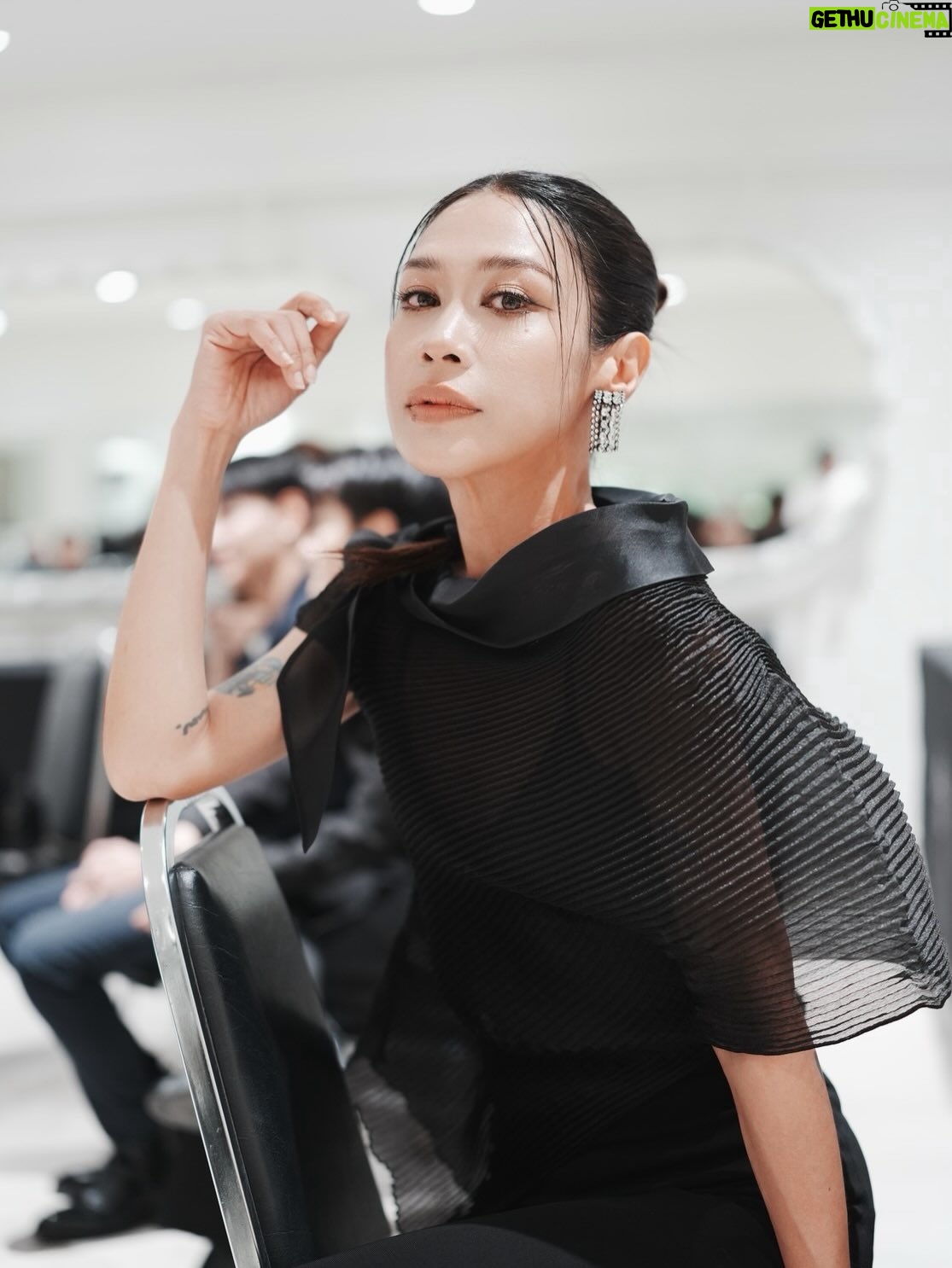 Intira Charoenpura - 1.1K Likes - กิ่งแก้ว Gala Night 🙏✨🌟