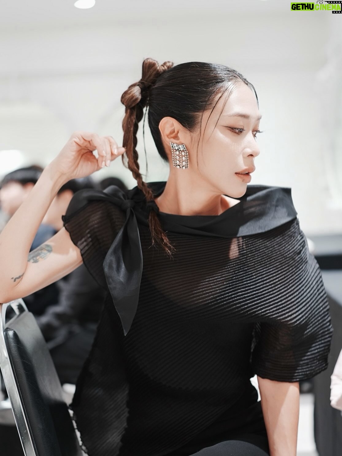 Intira Charoenpura - 1.1K Likes - กิ่งแก้ว Gala Night 🙏✨🌟