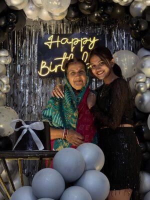 Ishwari Panda Instagram - 🖤🧿🖤