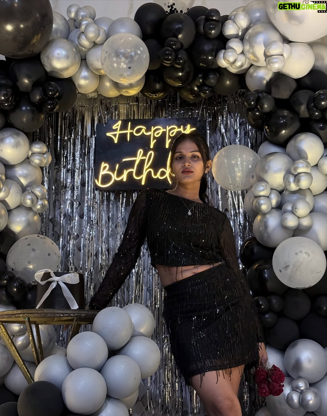 Ishwari Panda - 18.5K Likes - It’s Ishwari’s 18th Birthday Party 🖤✨

Decor by:- @_decor_t_o_adore_ 🫶