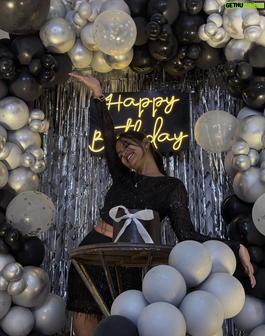 Ishwari Panda - 18.5K Likes - It’s Ishwari’s 18th Birthday Party 🖤✨

Decor by:- @_decor_t_o_adore_ 🫶