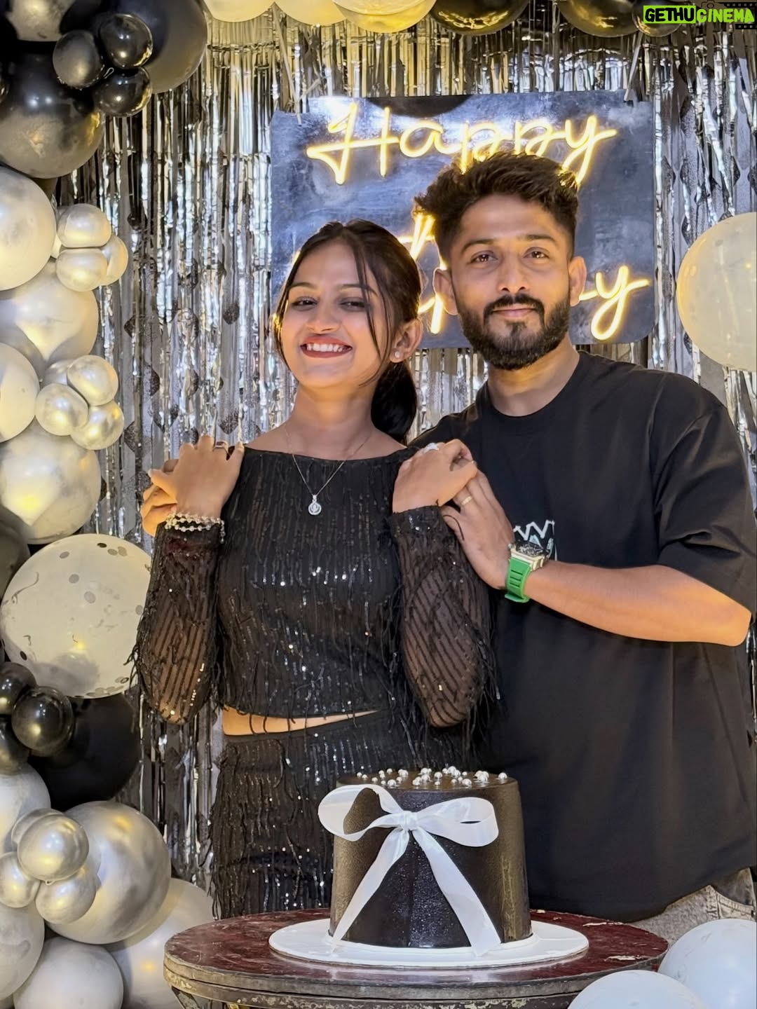 Ishwari Panda - 5.5K Likes - 🖤🧿🖤