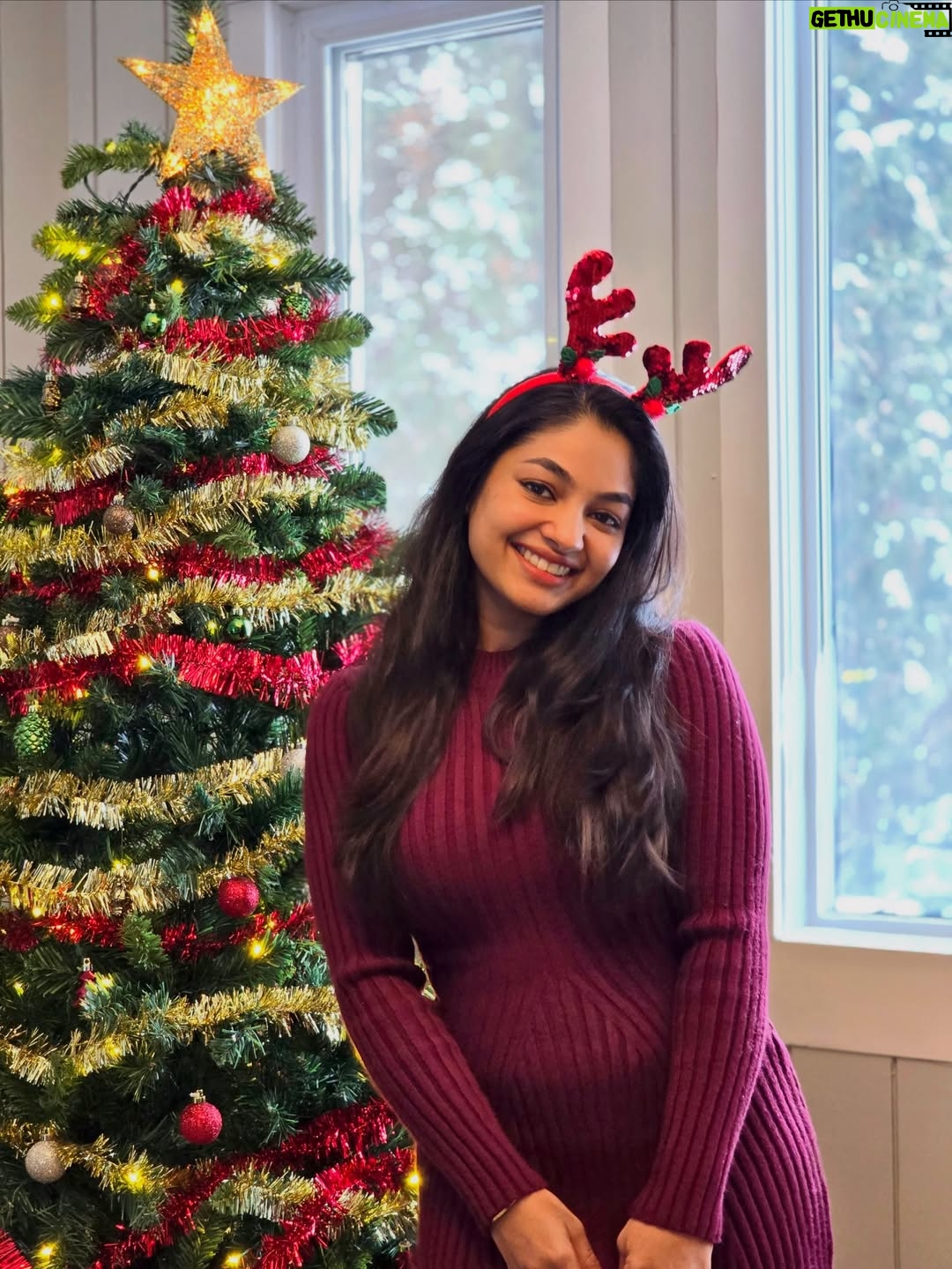 Ivana - 849.7K Likes - Merry Christmas🌟🎄🥂
