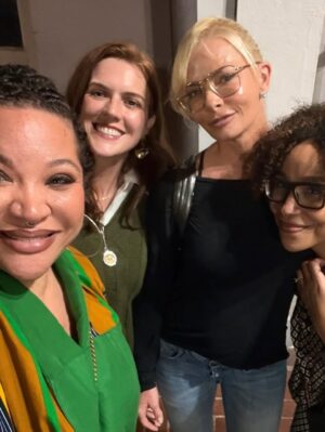Jaime Pressly Instagram - New Orleans you didn’t disappoint. Great food, great friends, beautiful sites, and amazing music. Till next time 🙏 #neworleans #friends #food #music #funtimes #fanexpo #❤
