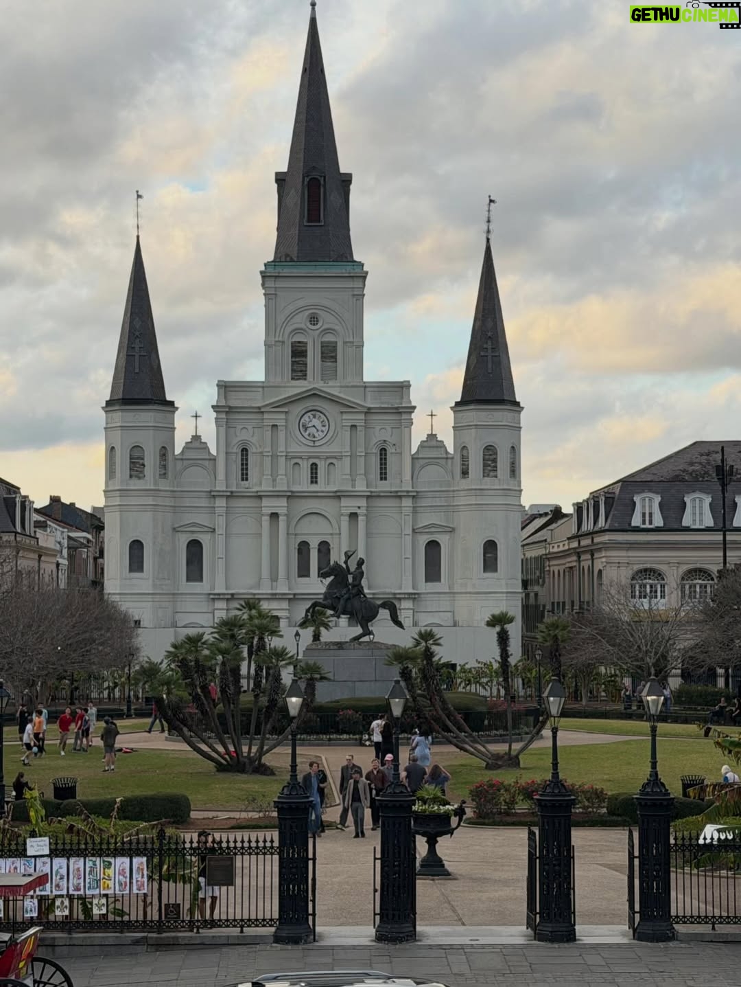 Jaime Pressly - 20.2K Likes - New Orleans you didn’t disappoint. Great food, great friends, beautiful sites, and amazing music. Till next time 🙏 #neworleans #friends #food #music #funtimes #fanexpo #❤