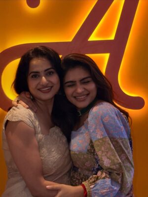 Janani Ashok Kumar Instagram - Some days stay with you forever, and today is one of those🫶🧿
Some victories feel personal, even when they aren’t yours 🥹❤️

Watching my girl @janani_ashokkumar turn her dream into reality today 🥹
 
Coming soon for you all to taste 😋 All shop and location details will be shared by her soon 🫶

So so happy and proud de🥹❤️

Also inime  enak free dessert dhaaan😜😜😜