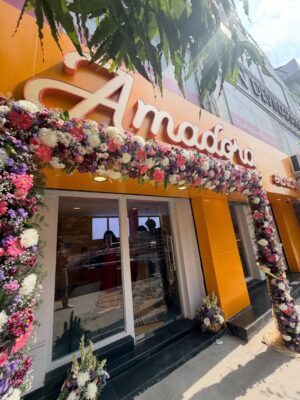 Janani Ashok Kumar Instagram - Some days stay with you forever, and today is one of those🫶🧿
Some victories feel personal, even when they aren’t yours 🥹❤️

Watching my girl @janani_ashokkumar turn her dream into reality today 🥹
 
Coming soon for you all to taste 😋 All shop and location details will be shared by her soon 🫶

So so happy and proud de🥹❤️

Also inime  enak free dessert dhaaan😜😜😜