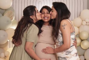 Janani Ashok Kumar Instagram - Fun riot of our trio 😅
🧿🧿🧿
#friends #babyshower 
📸: @gk_.photography._