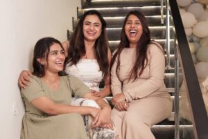 Janani Ashok Kumar Instagram - Fun riot of our trio 😅
🧿🧿🧿
#friends #babyshower 
📸: @gk_.photography._