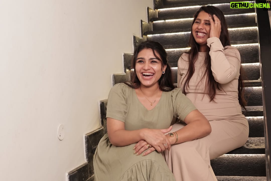 Janani Ashok Kumar - 191.3K Likes - Fun riot of our trio 😅
🧿🧿🧿
#friends #babyshower 
📸: @gk_.photography._